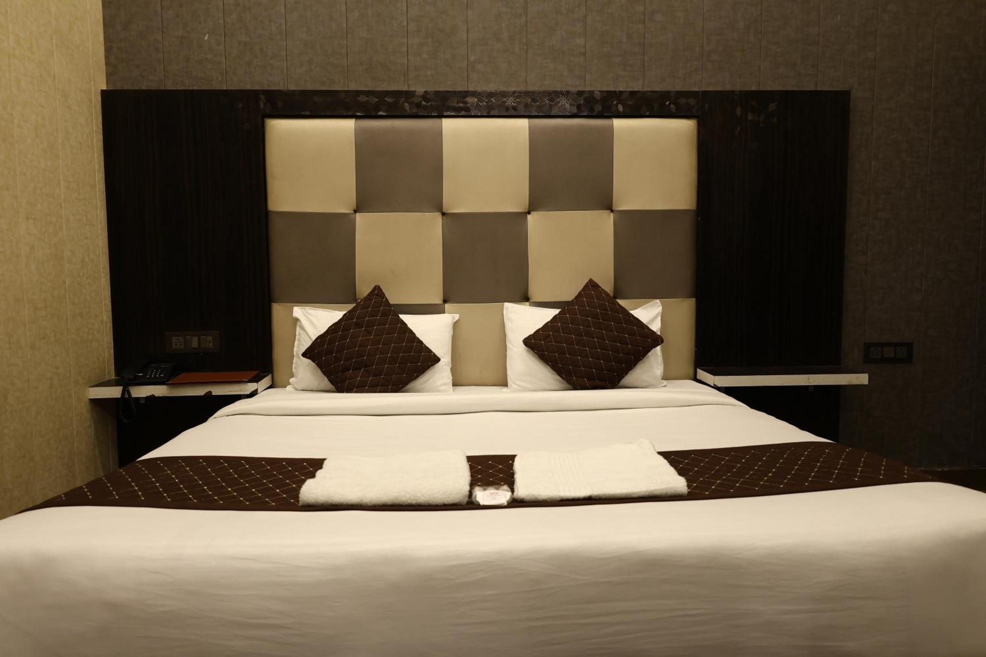 Hotel Pardesi Харидвар Экстерьер фото