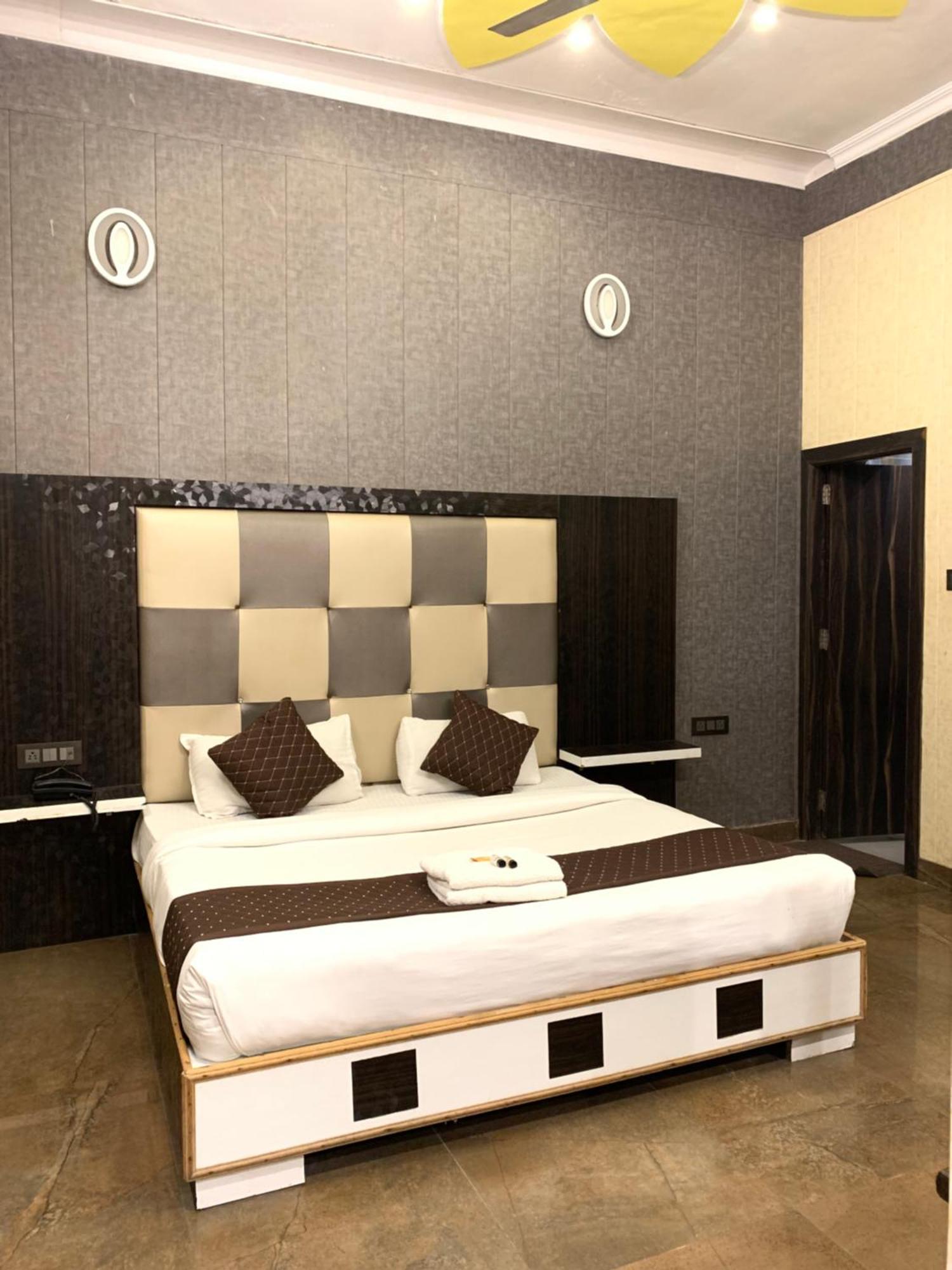 Hotel Pardesi Харидвар Экстерьер фото